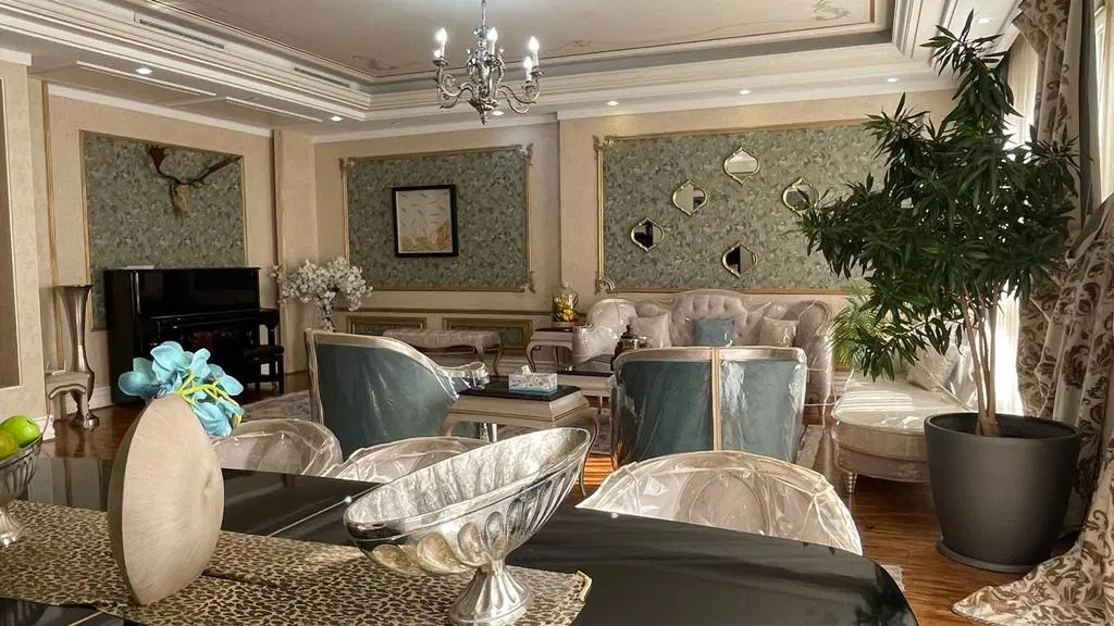 تاپ لوکیشن  الهیه  ۲۴۰متر فول امکانات