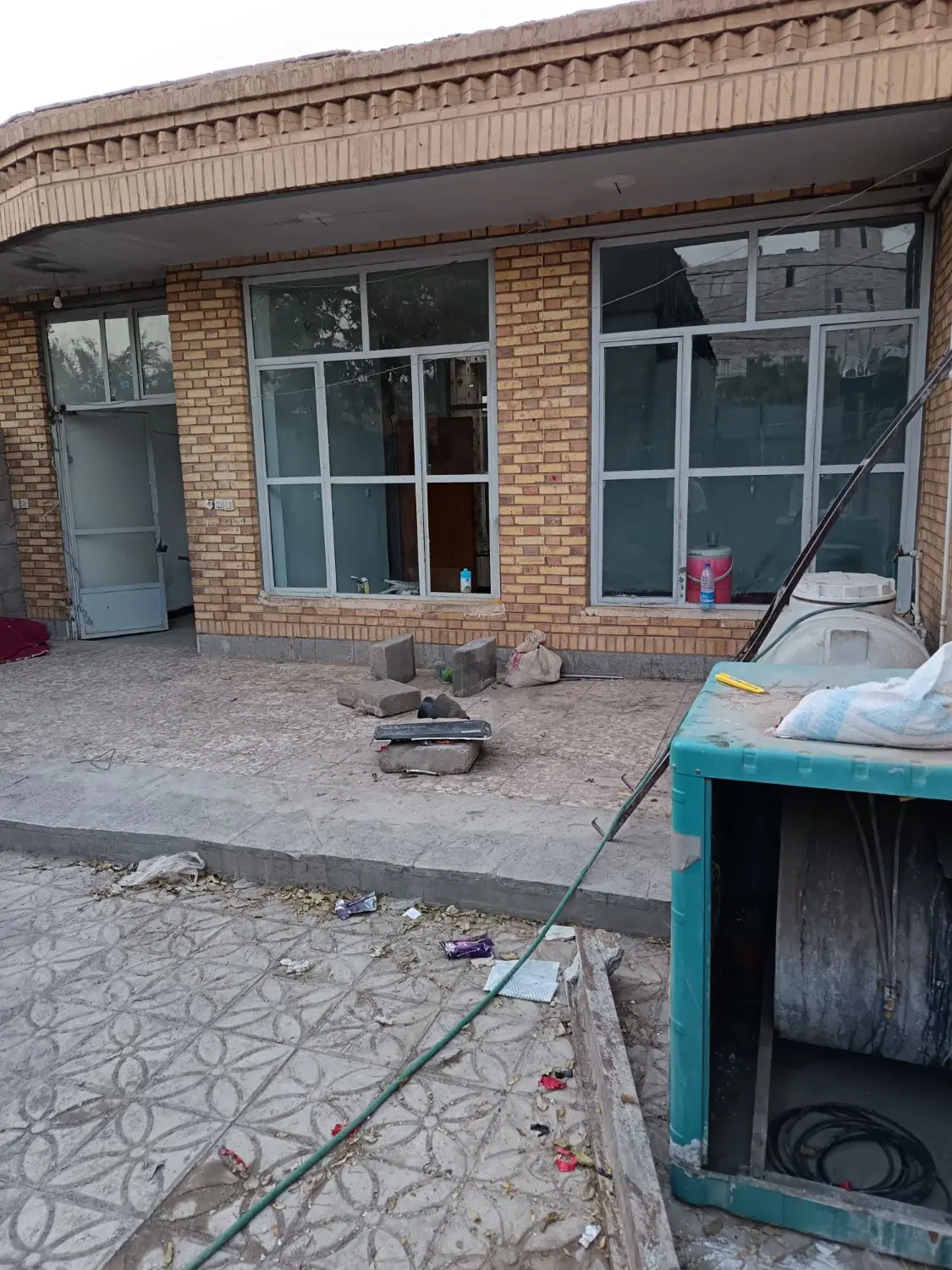 دوتا همکف مستقل درب حیاط برخیابان گوهری برای اتباع