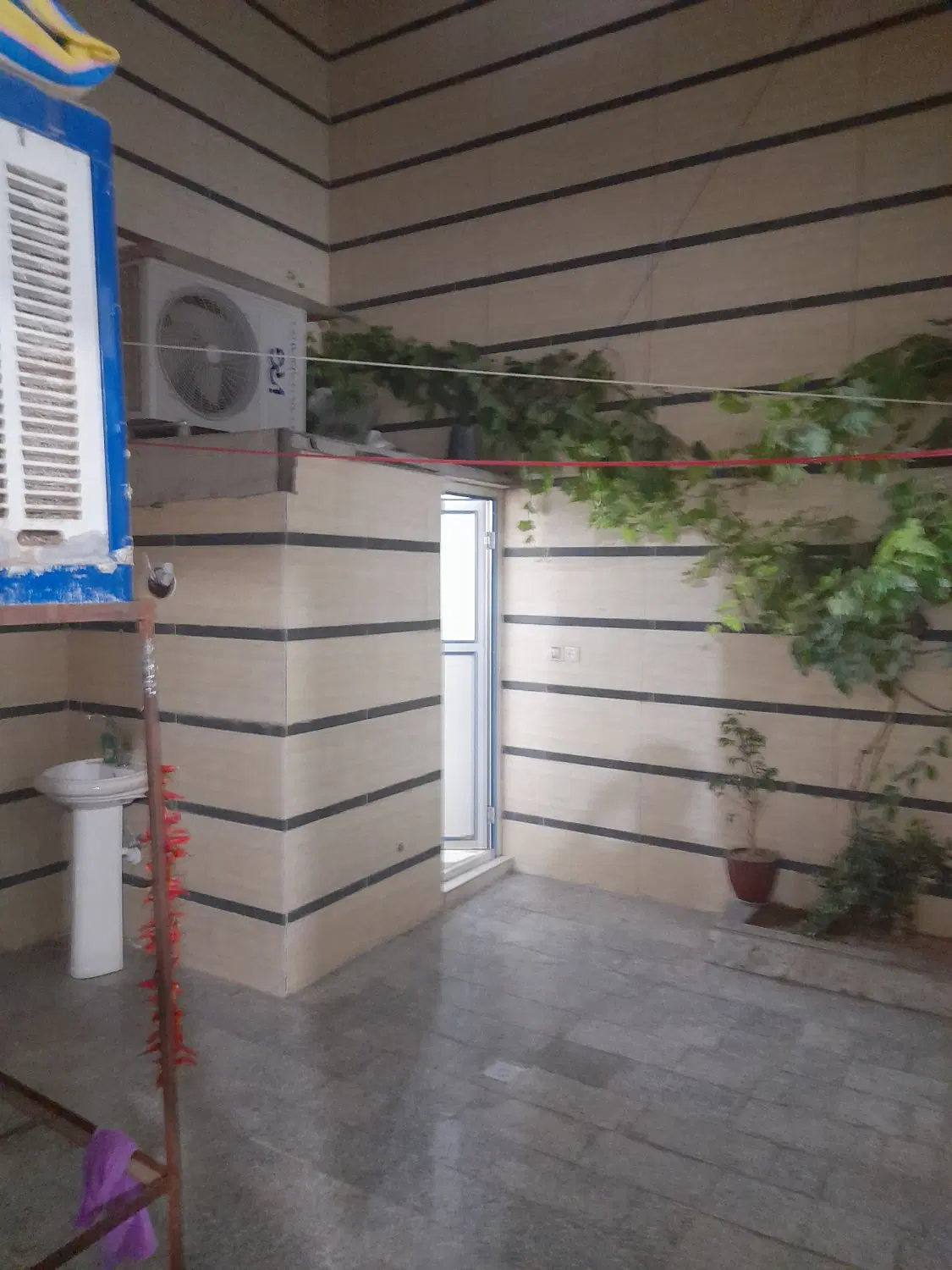منزل مسکونی 2 خواب همکف رهن کامل