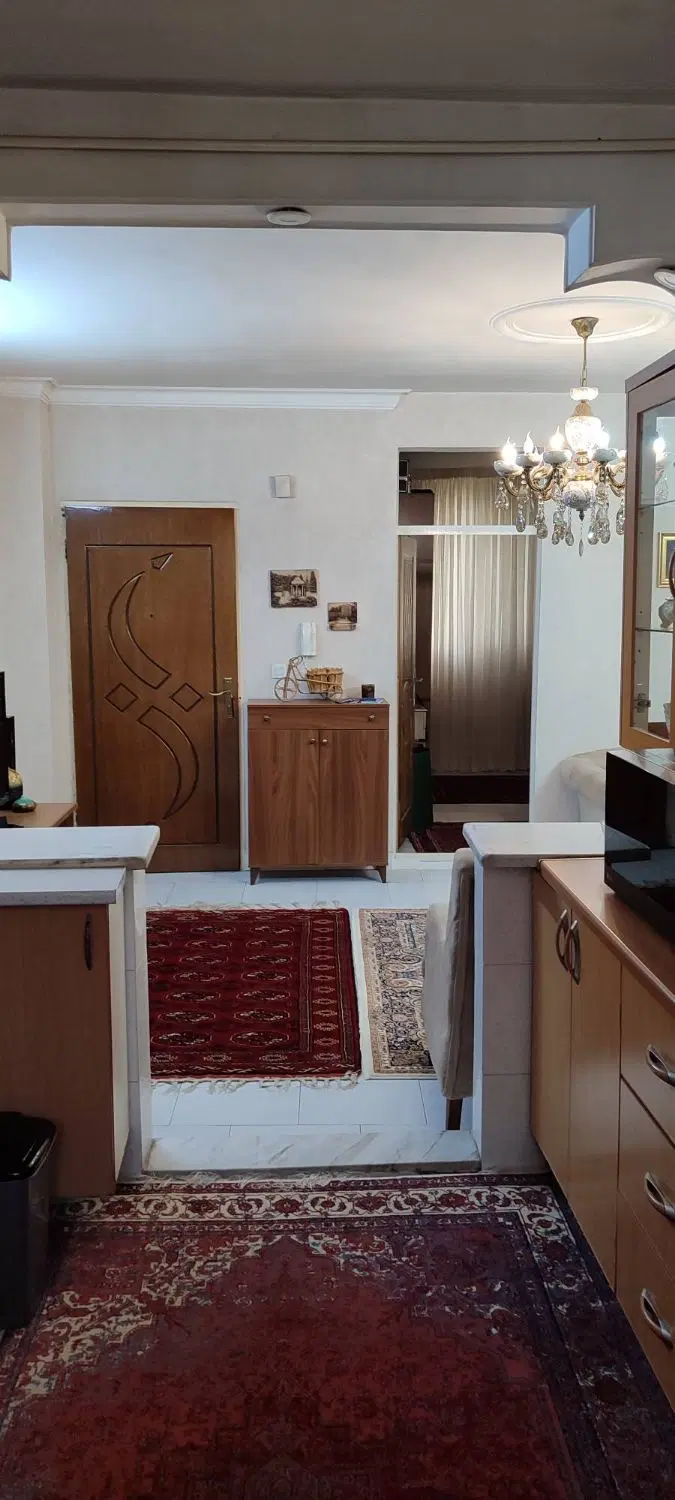 آپارتمان ۶۴ متری تک واحدی