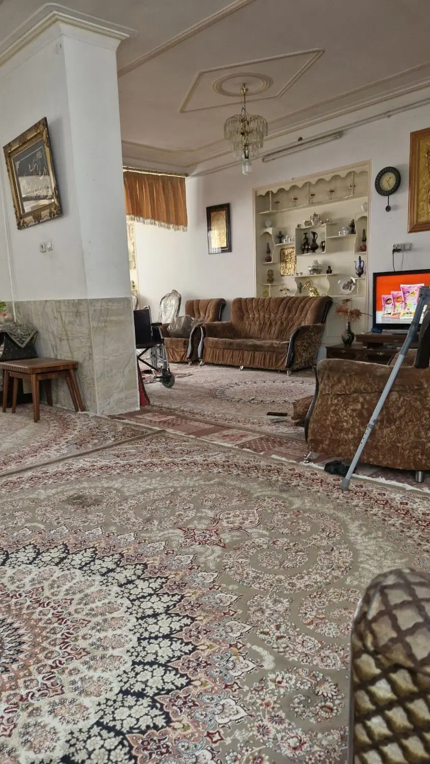 خانه ویلایی ۳۶۰ متر.مدرس