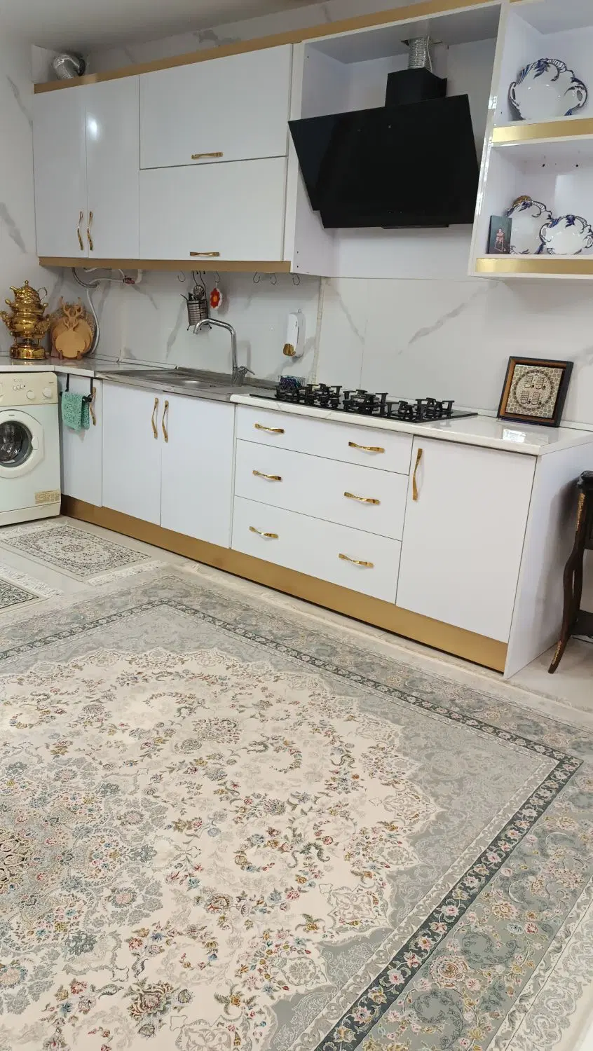آپارتمان همکف با حیاط وپارکینگ کاملااختصاصی