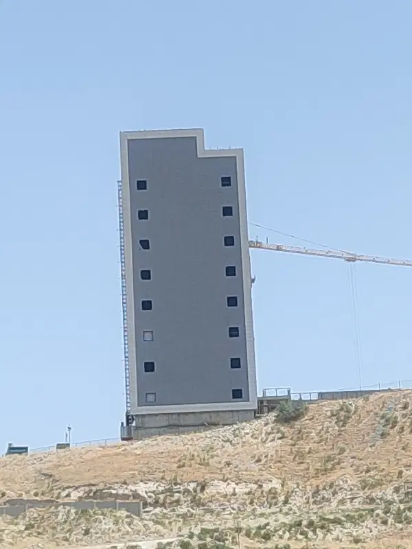 هم خونه سن بالا فقط اقا نیازمندم خودم پسرم