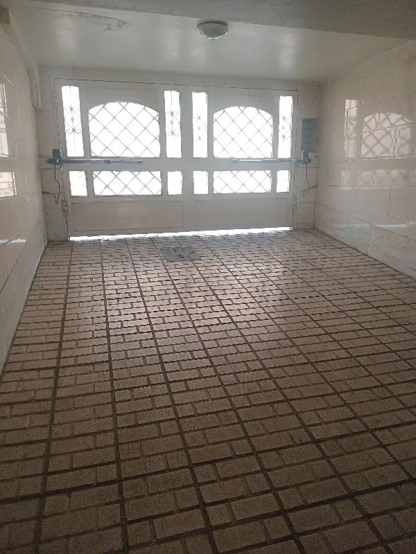 اجاره پارکینگ اصلی درب ریموتی