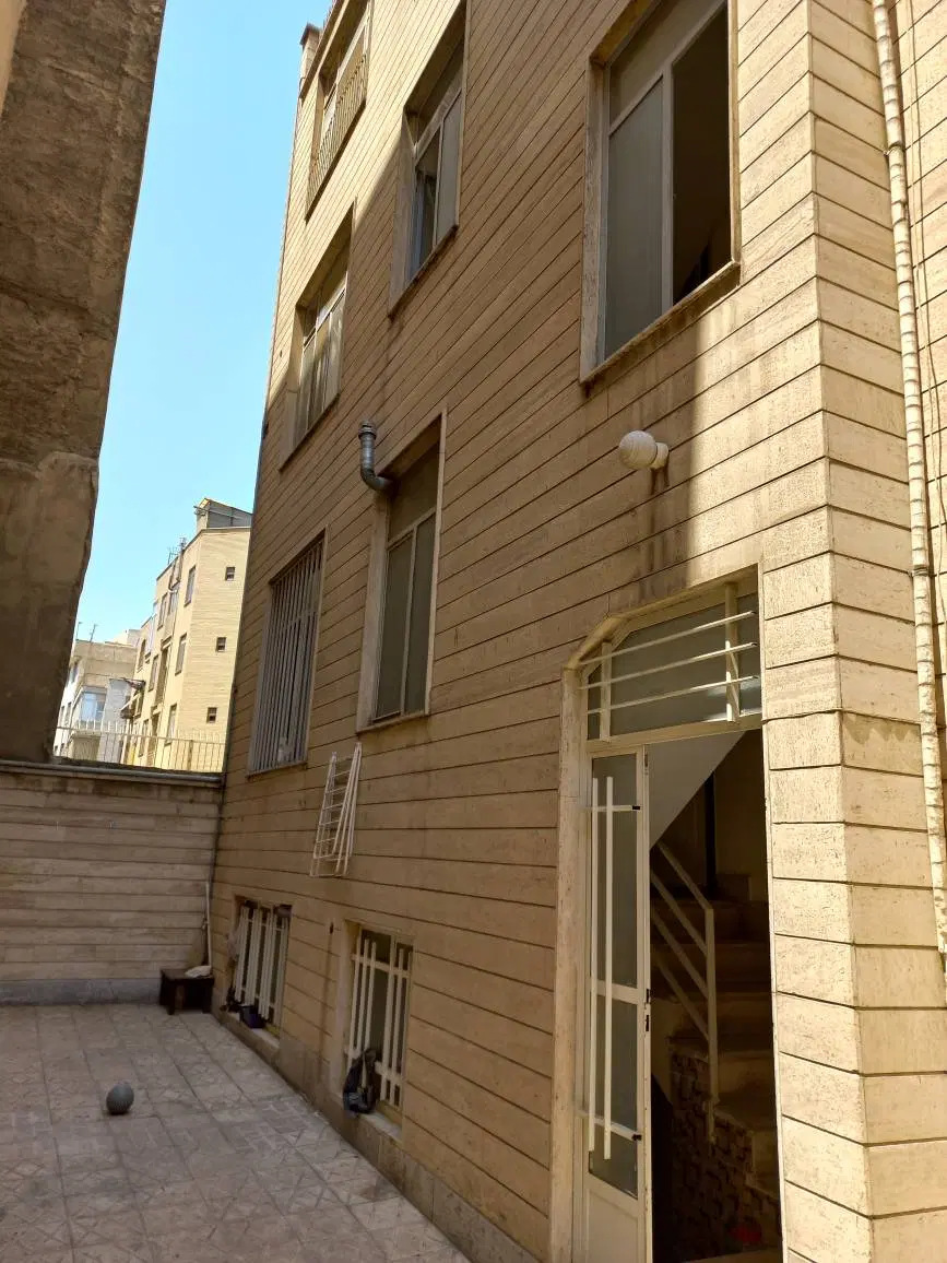 آپارتمان ۵۰ متری روبروی کوچه کرمانی افرادی