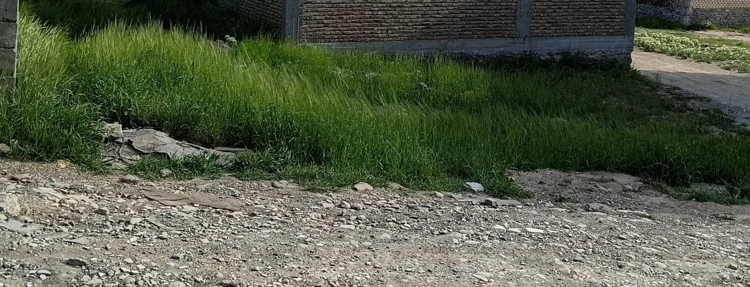 زمین دو طرف باز احمد آباد