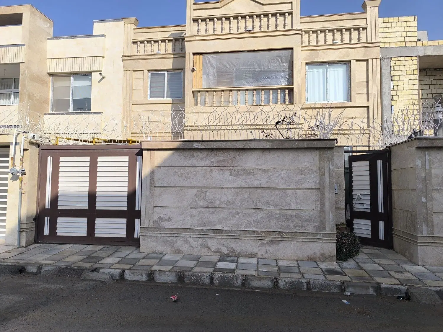 دوطبقه نما رومی