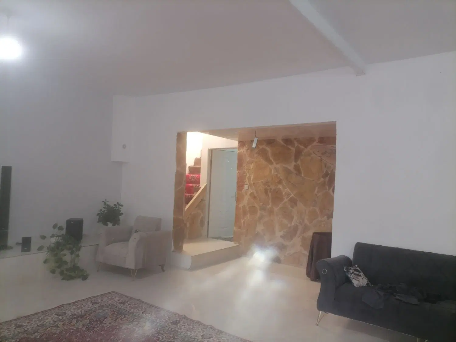 اجاره روزانه باغ استخر آبگرم