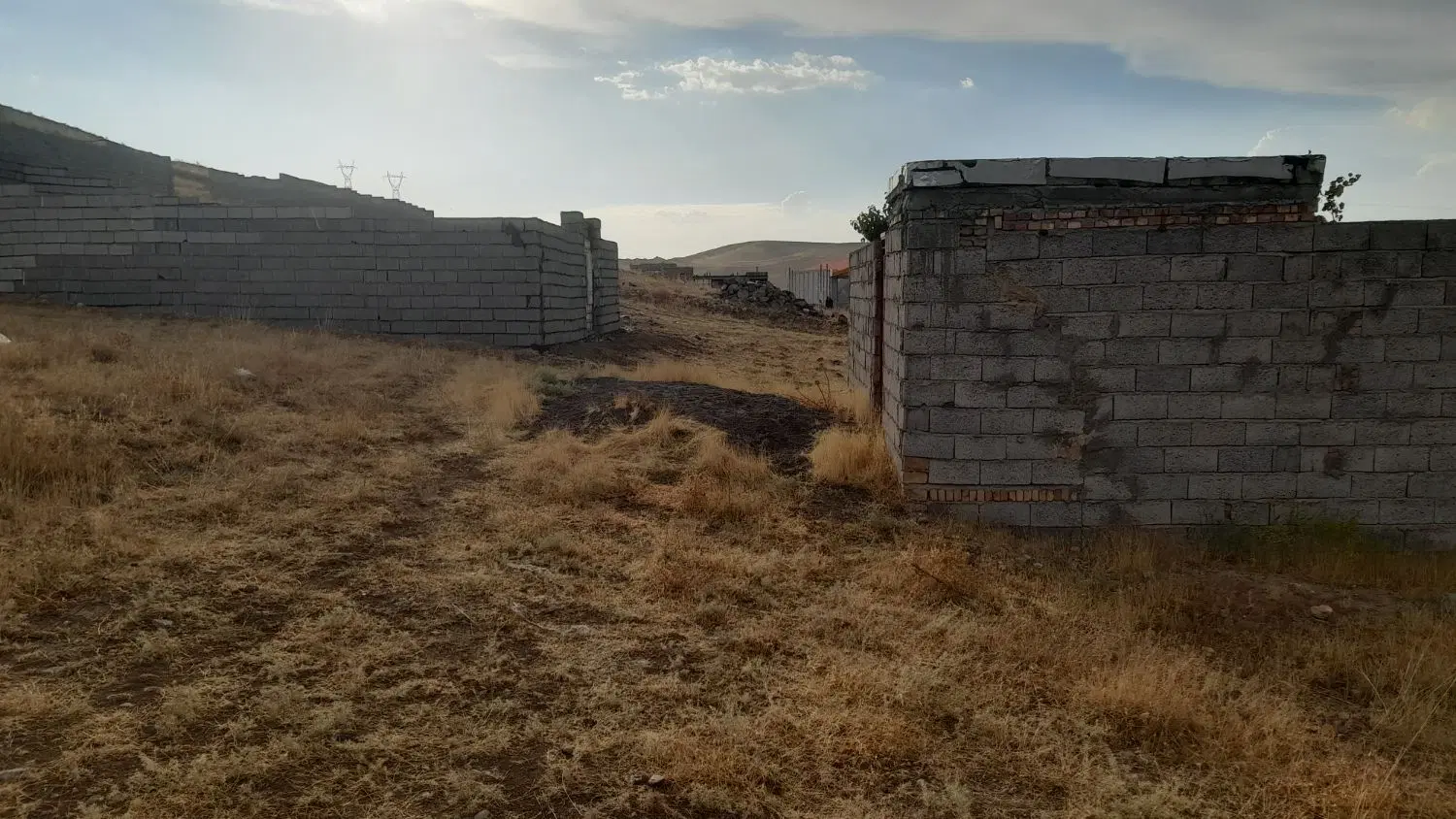 یک قطعه حصار ویلایی
