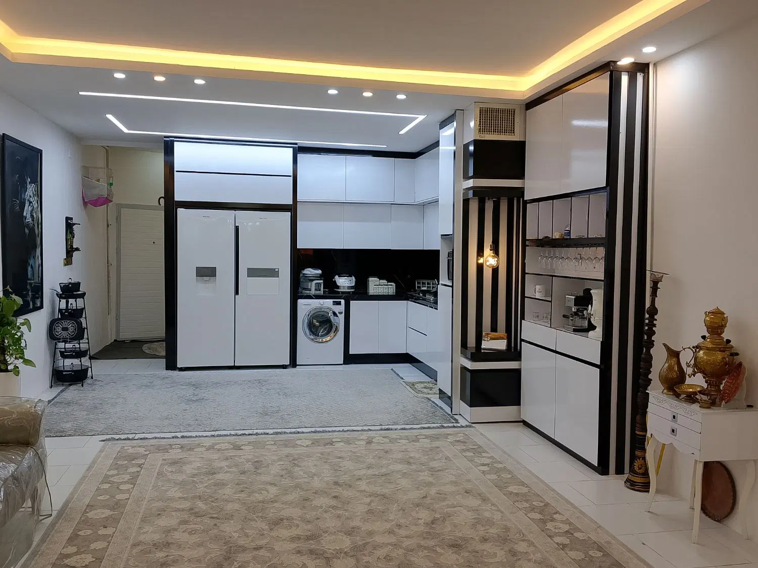 اپارتمان (پشت بام اختصاصی)