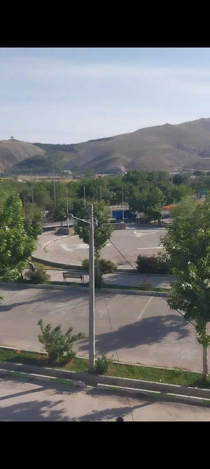 خونه هم کف