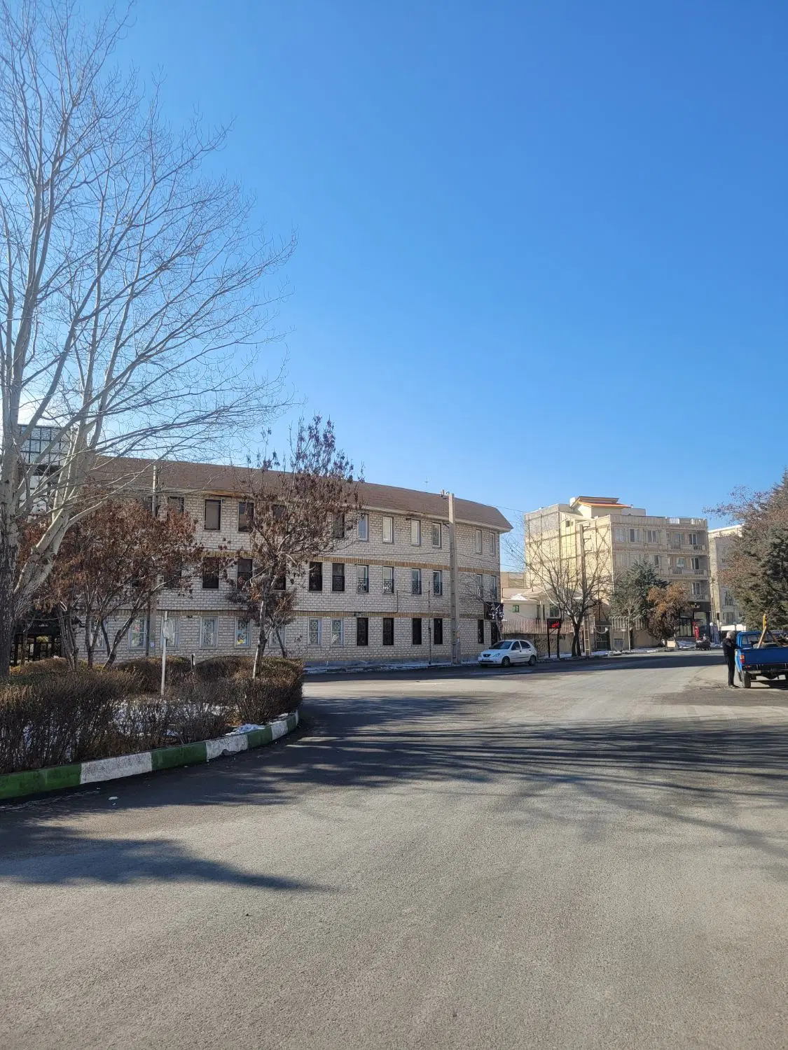 ۱۱۶ متر آپارتمان بلوار باهنر