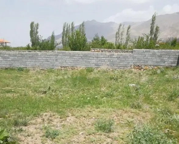 زمین مرکز شهر.خورموج