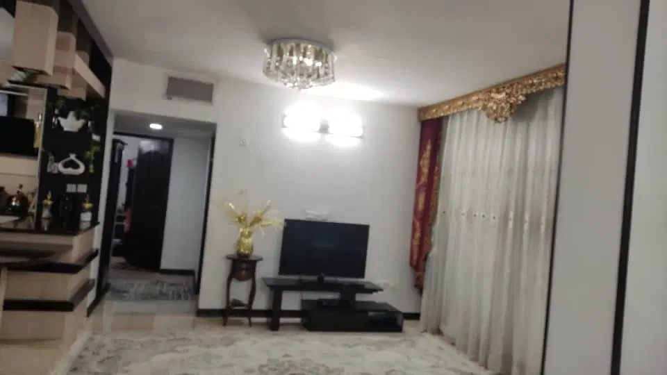 فروش واحد دوخوابه ۹۰ متری مسکن مهر فولادشهرمحله f1