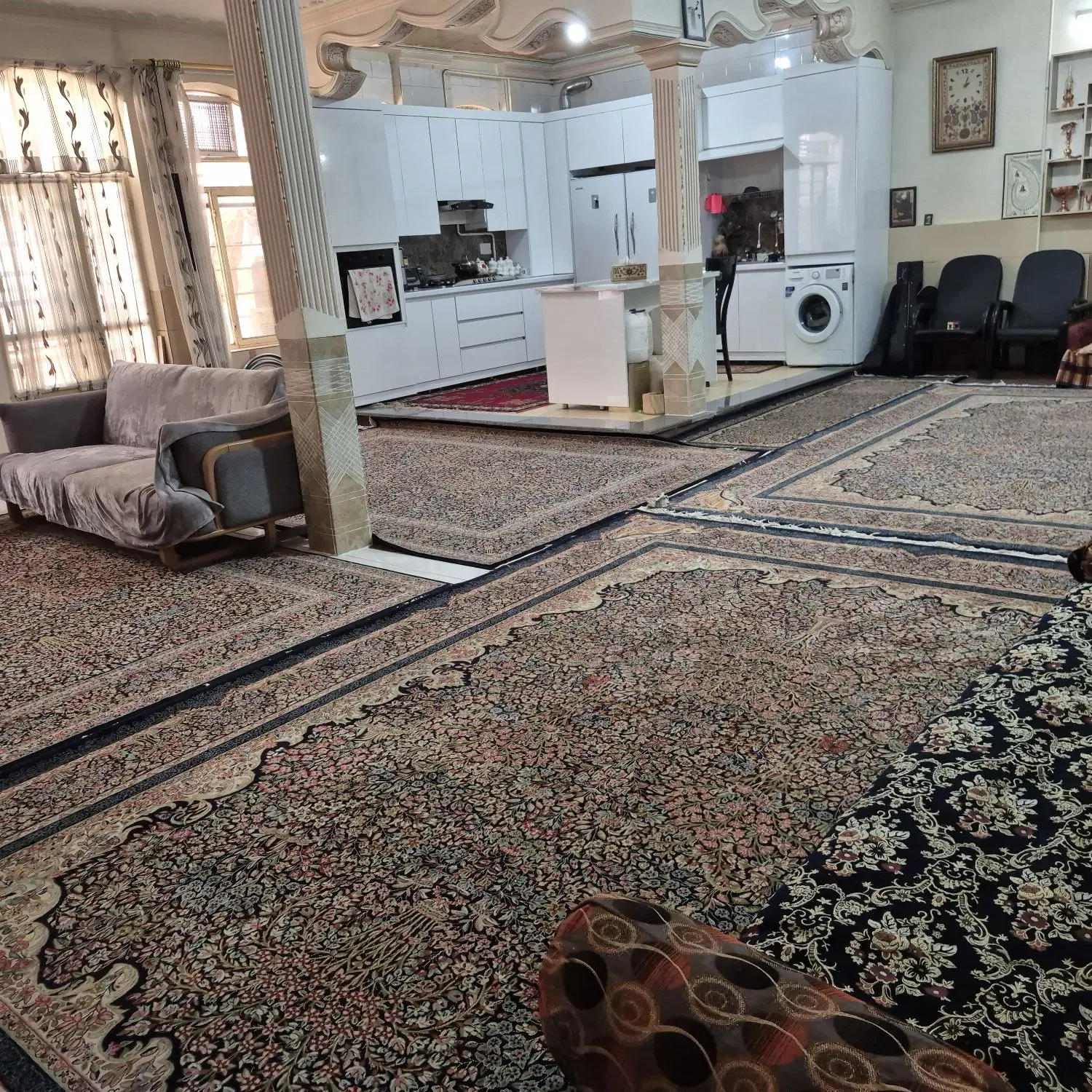 پزشکان ۲ ابن سینا۲طبقه۱۸۰مترهمکف  ۲واحد۹۰ طبق بالا