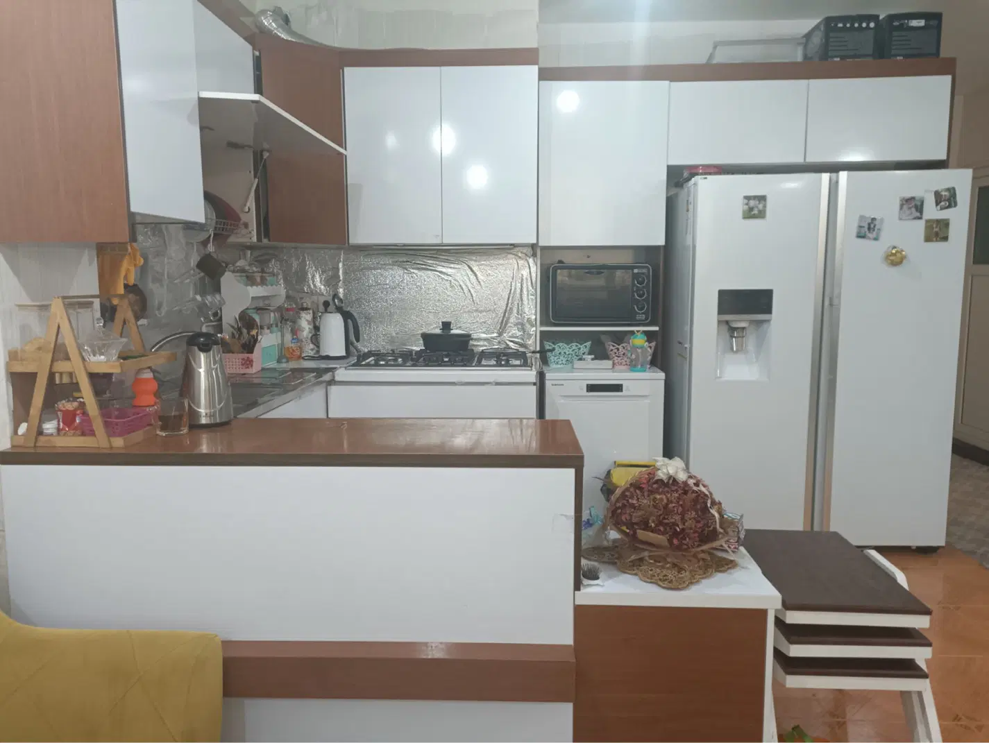 فروش واحد همکف ۶۰ هکتاری موقعیت خوب