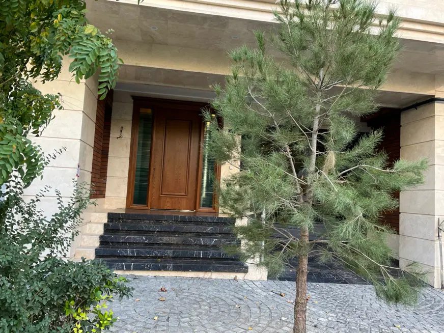 ۱۵۰۰ متر  بنا  نوساز  سعادت‌آباد _ یکجا  فروش نقدی