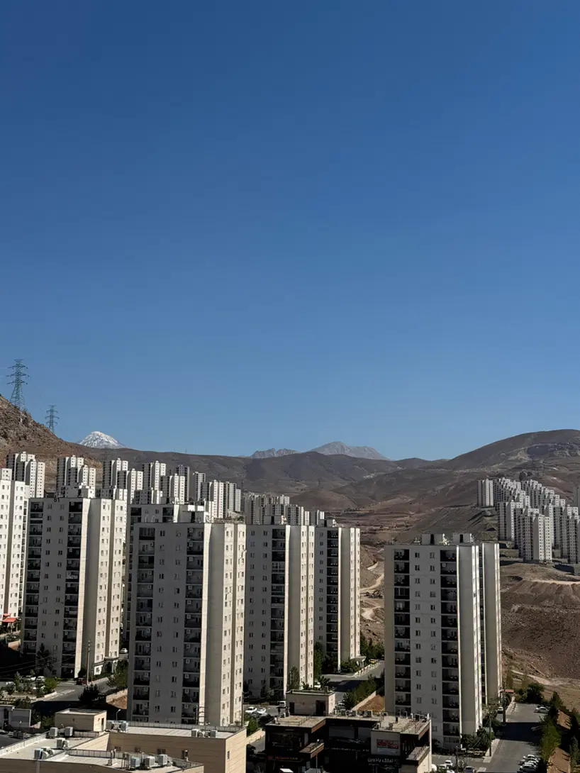 فاز۱۱ طبقه دوم جنوبی ،خیابان طراوت تسویه کامل