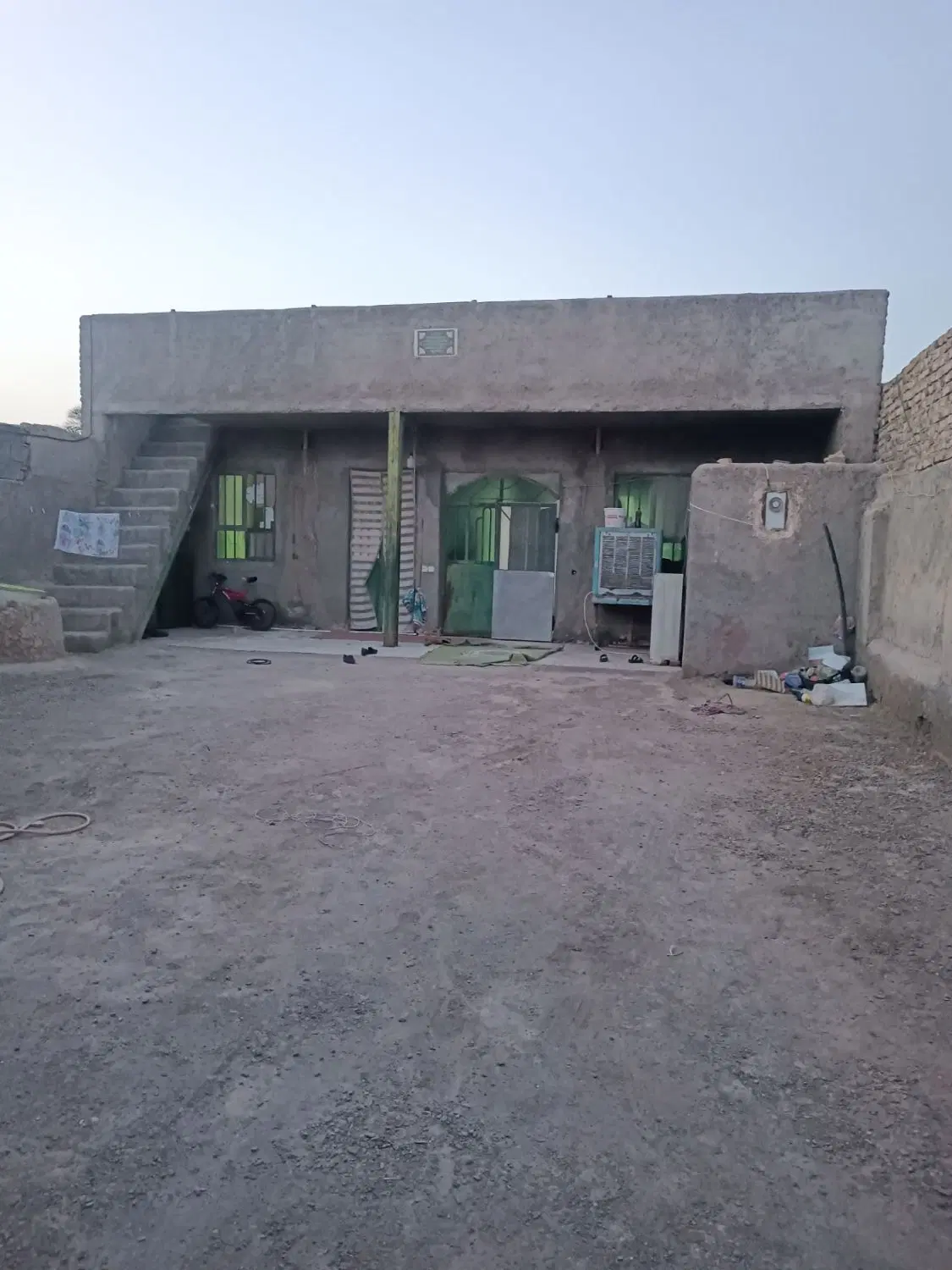 حیاط ویلایی