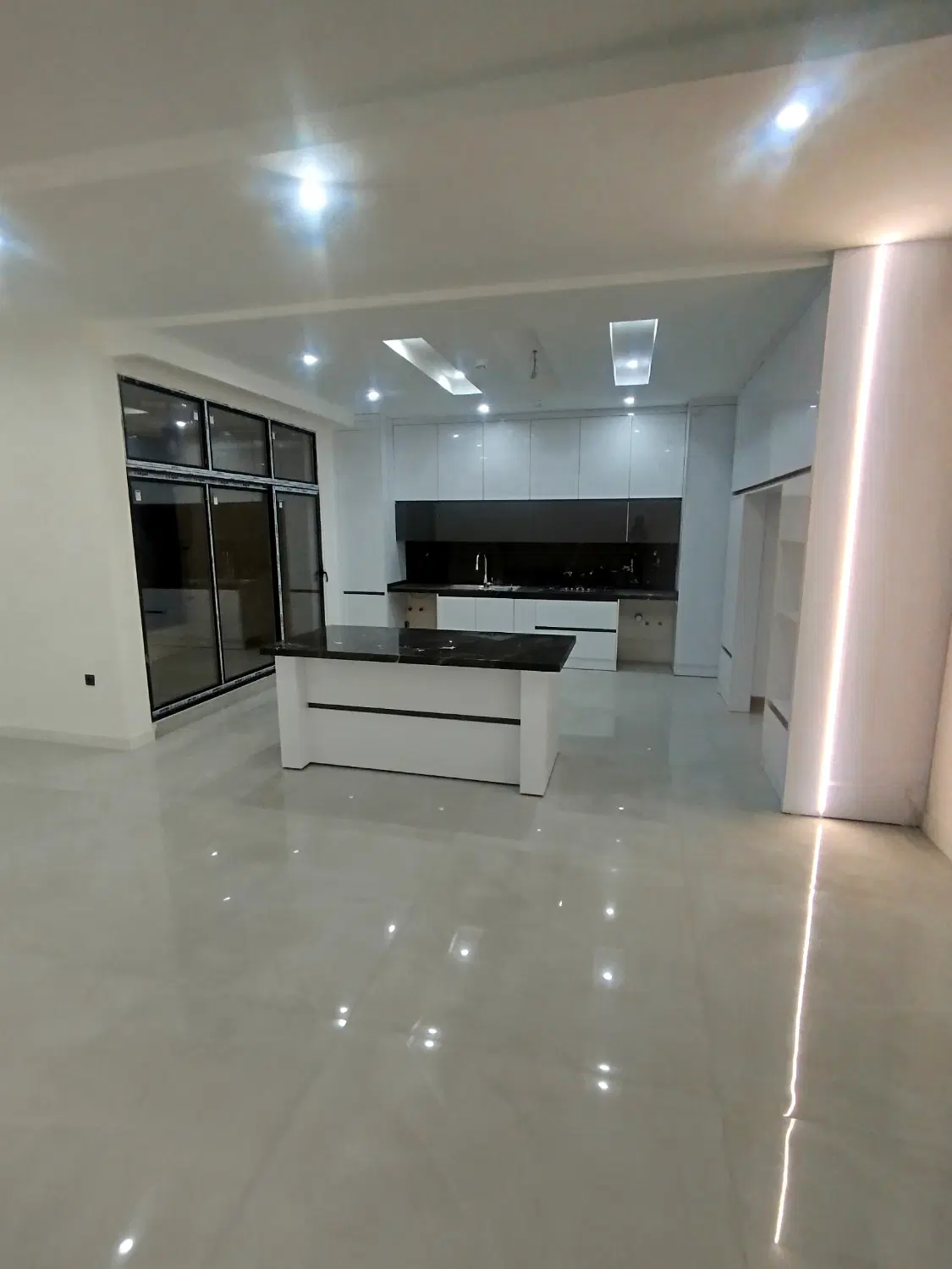 اجاره 190متر3خوابه طبقه چهارم در بابک