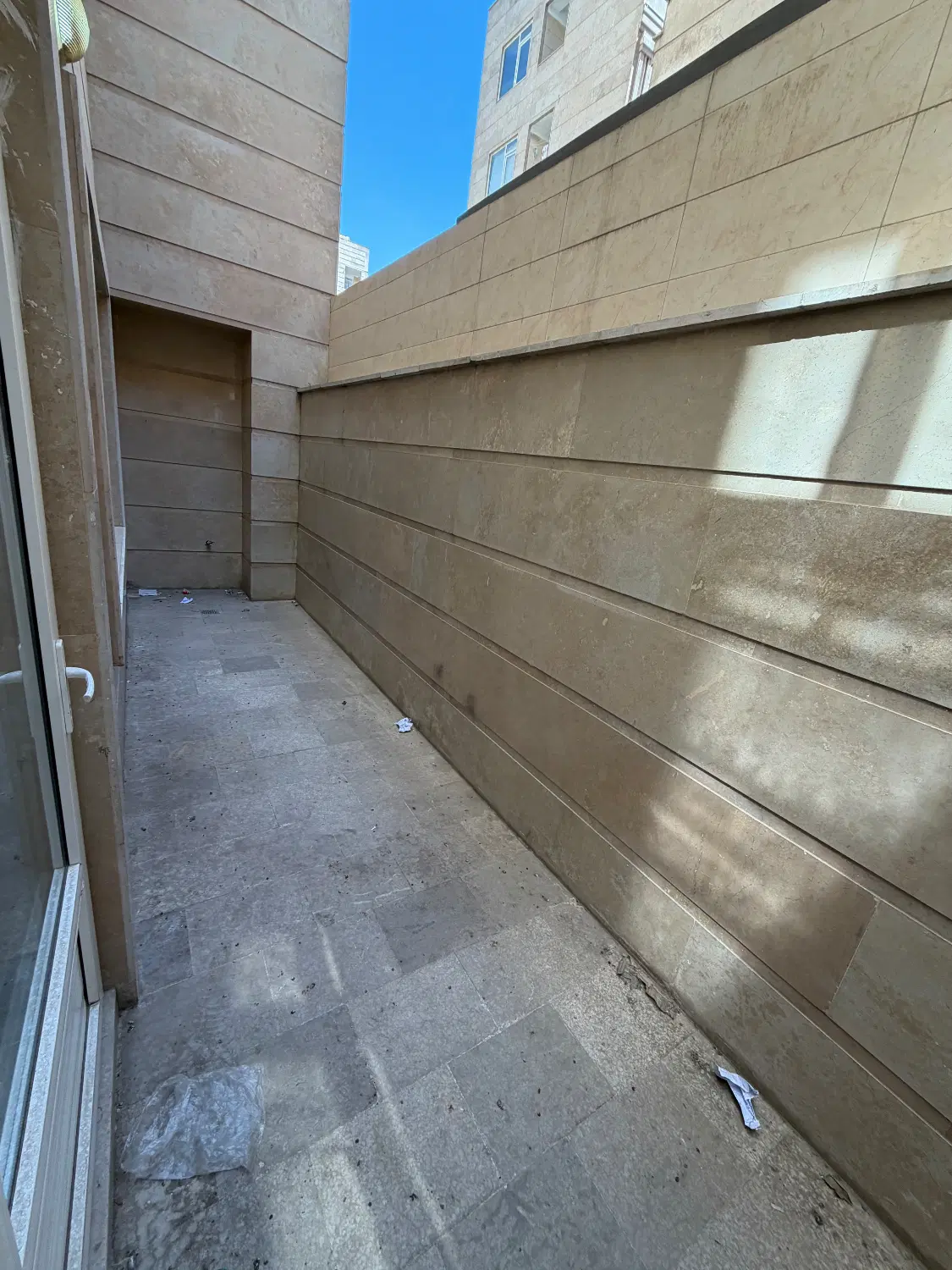 اپارتمان ۱۳۸متر  ۳خواب شهریارباغستان خادم اباد