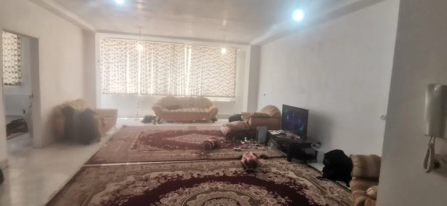 دوخواب سالن بزرگ طلاییه
