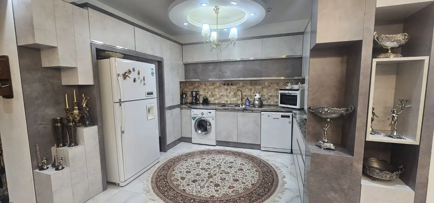 فروش آپارتمان۱۰۰ فلکه فردوس