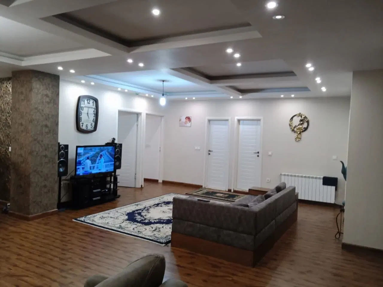 اجاره آپارتمان ۱۹۰متری تکواحدی شیک درخیابان هراز