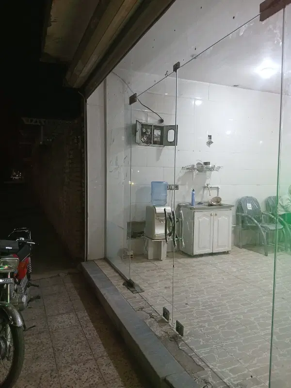 مغازه تجاری
