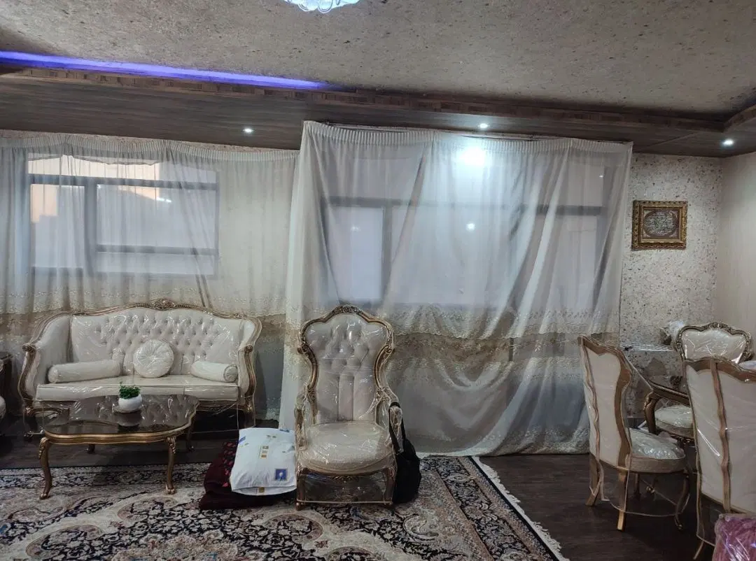 آپارتمان 112 متر طبقه دوم مدرس 11
