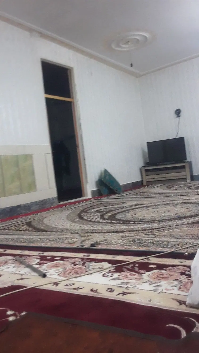 منزل مسکونی ۲۰۰میلیون بدون کرایه