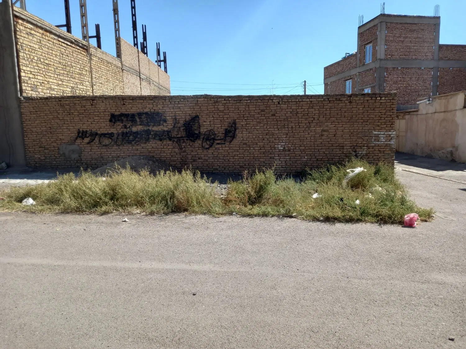 زمین برای مغازه وساخت وساز