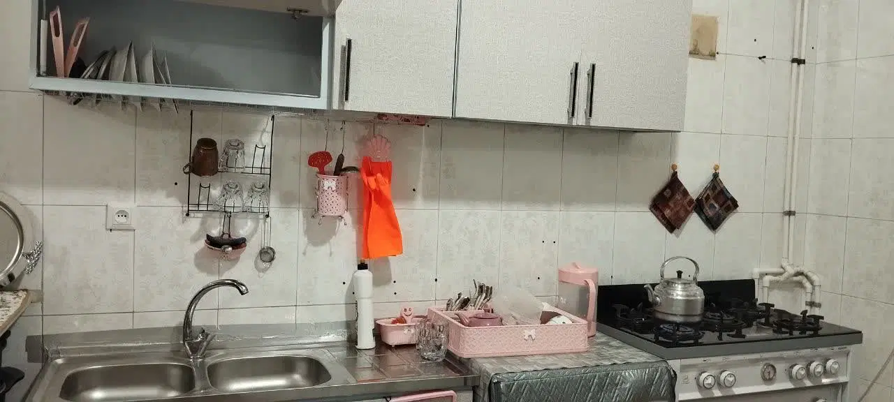 یک باب منزل همکف