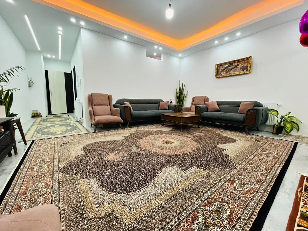 واحد ۷۸ متری نوساز غرق نور املاک ملل