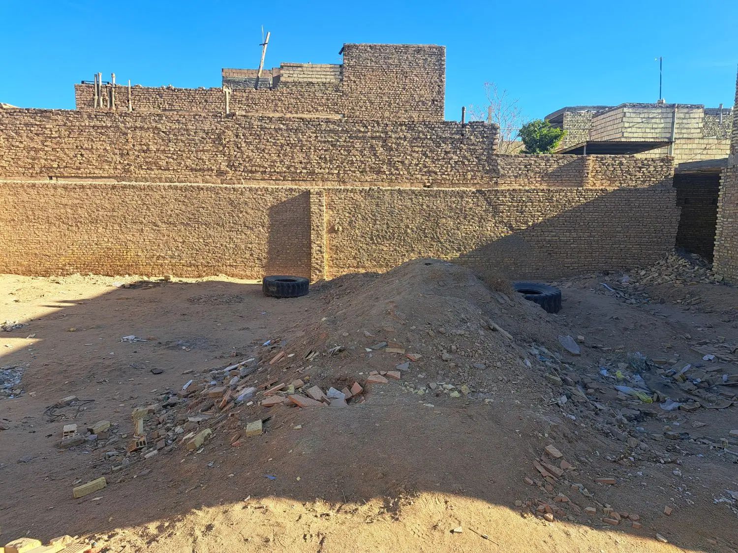 زمین ۱۷۰ متری صابریزدی