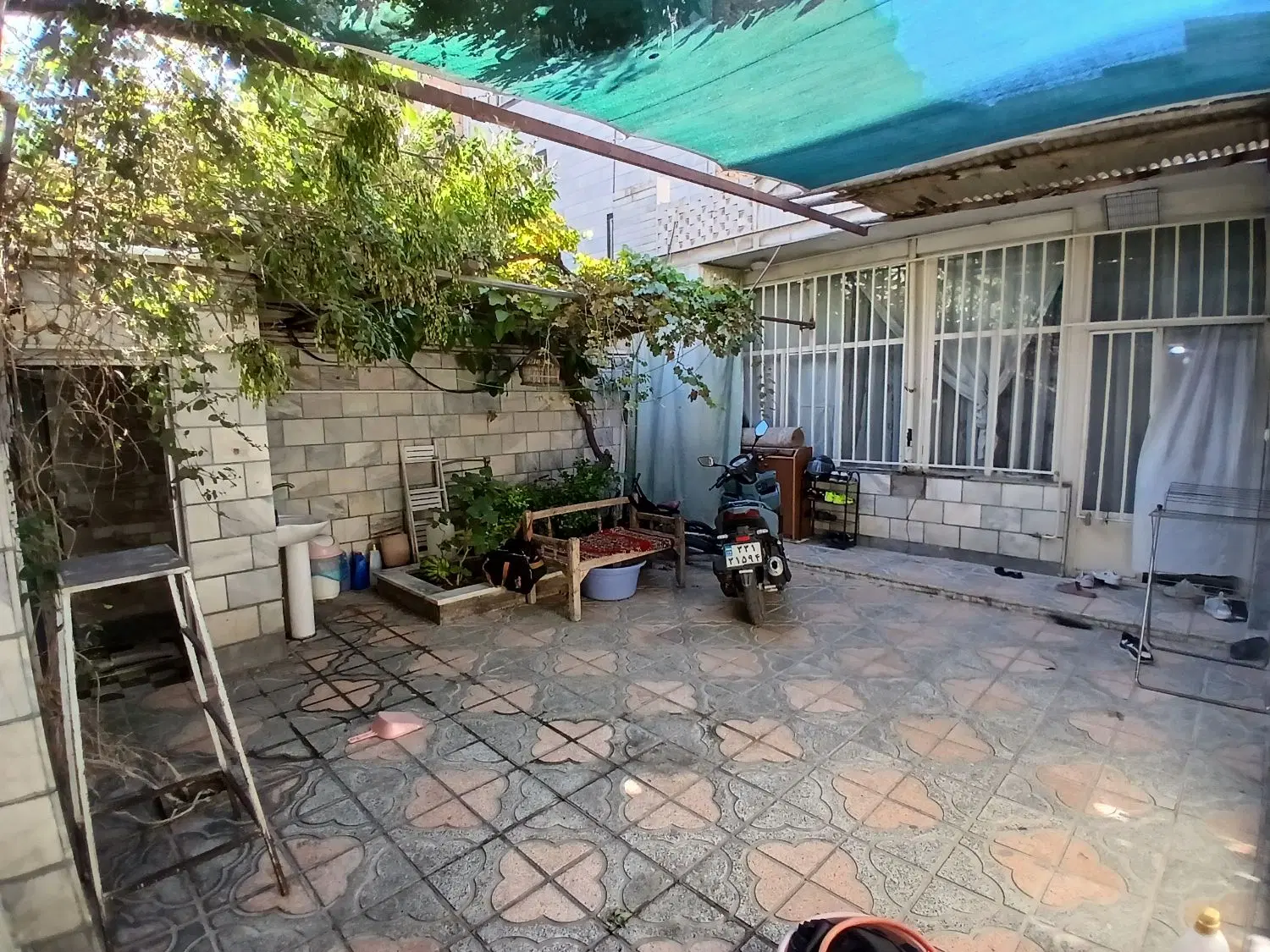 خانه ویلایی حیاط دار موقعیت شمالی