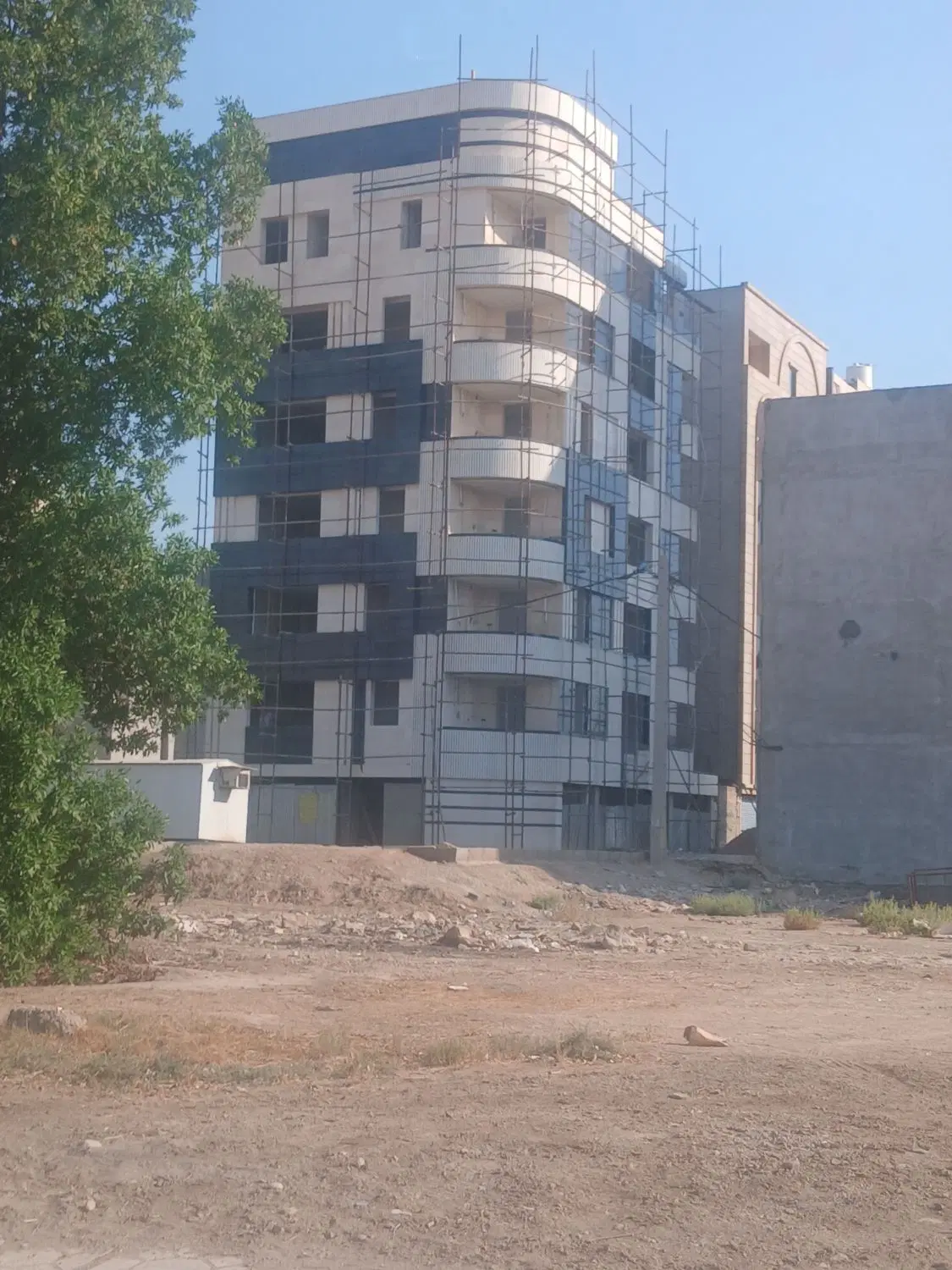 فروش آپارتمان در مهرشهر اهواز ۹۰ متری
