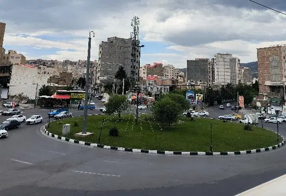 اجاره مغازه ۶۵ متری.دقیقا در میدان رودکی.پر تردد