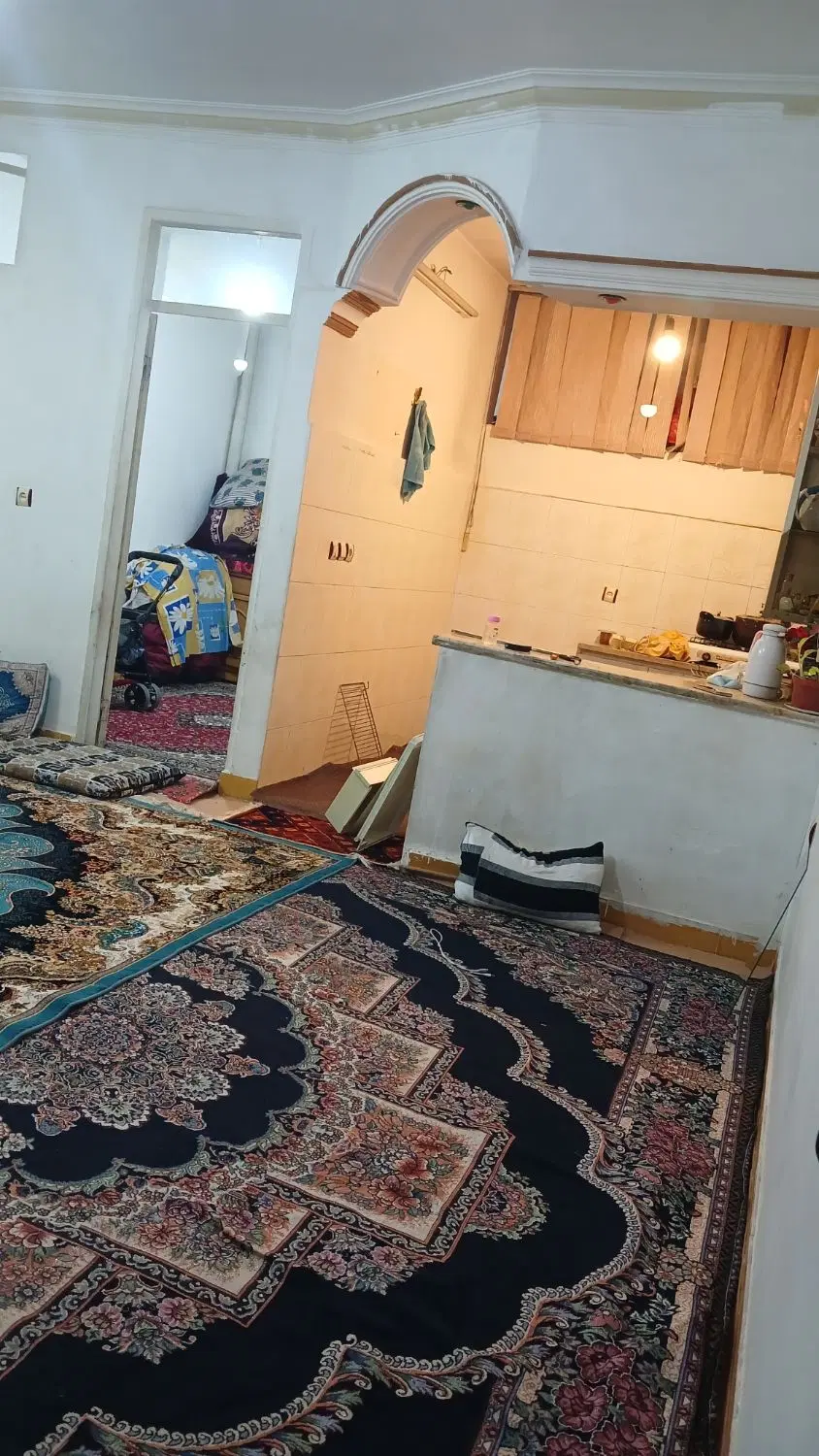 طبقه همکف ۵۰ متری