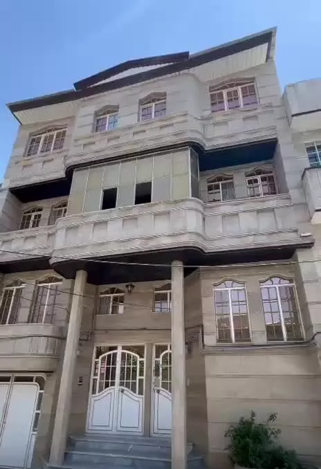 فروش ملک در خیابان امام رضا ۲