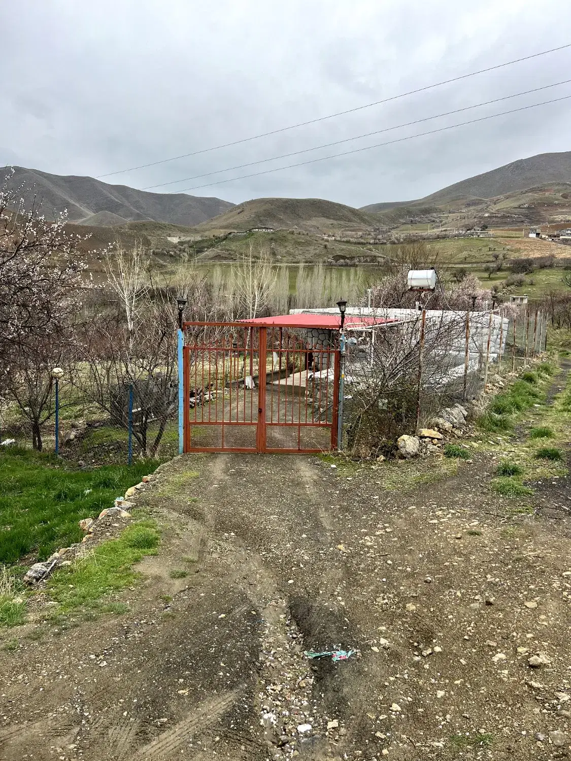 زمین‌ویلایی‌بابهترین‌ شرایط‌و بدون‌مشابه‌ در سنندج