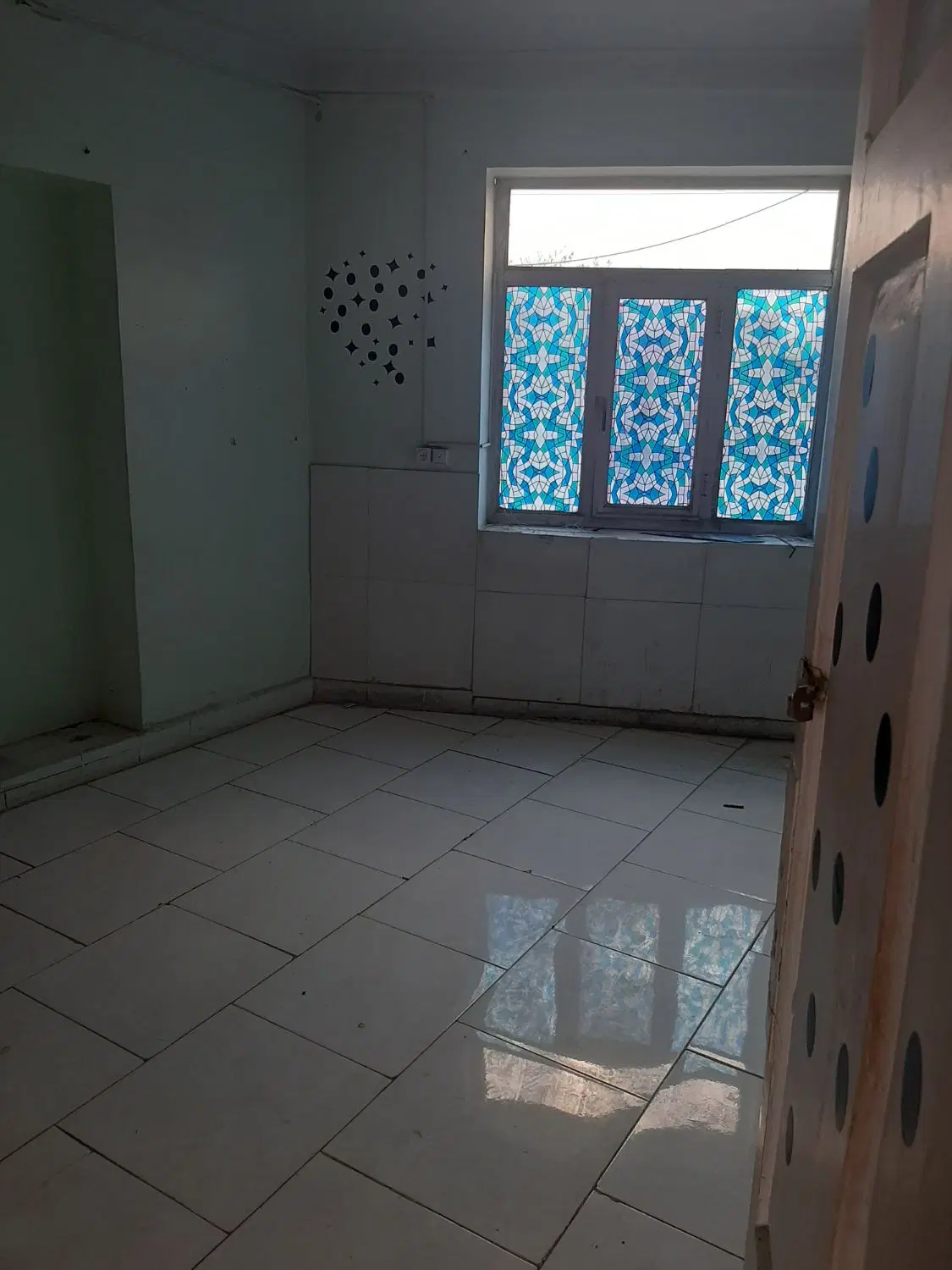 ۲۲۰ متر تجاری
