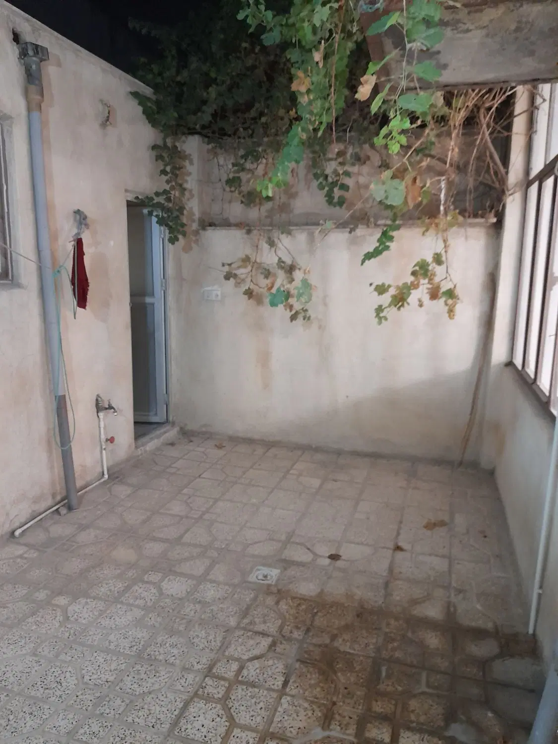 ویلایی۱۳۰متری دربست اجاره داده میشود
