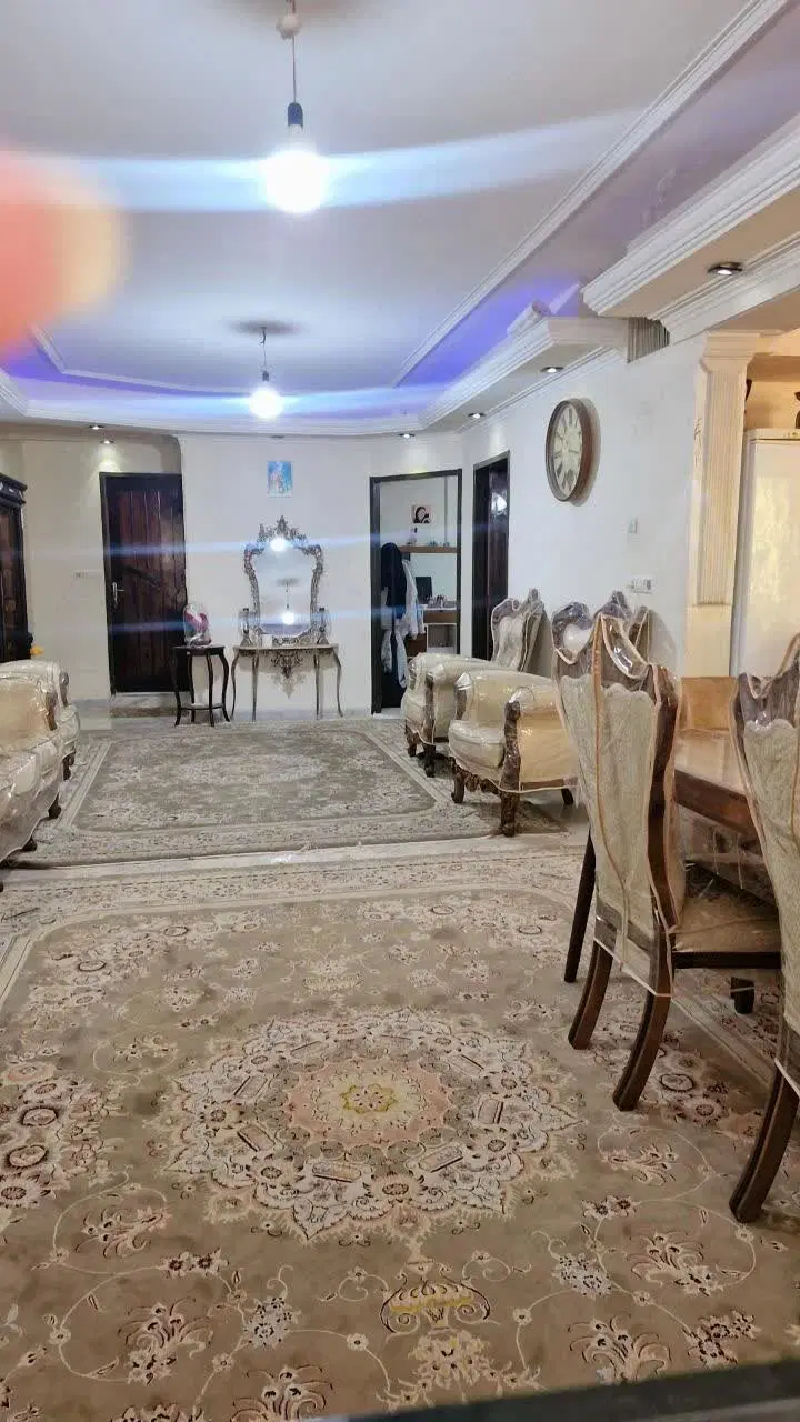 نبش شمالی قائم ۴ داخل کوچه