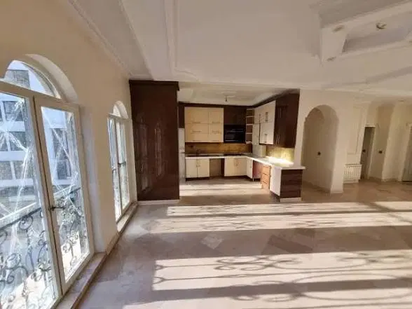 آپارتمان 106 ساقدوش