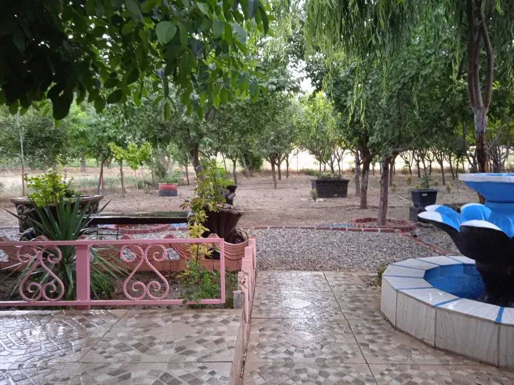 باغ. ویلا.  سالن. سوله