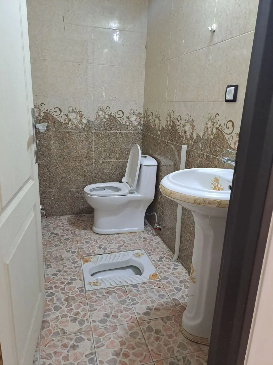 واحد ۱۱۱ متری خیابان پیک فول ط ۲