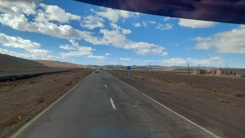 زمین فروشی