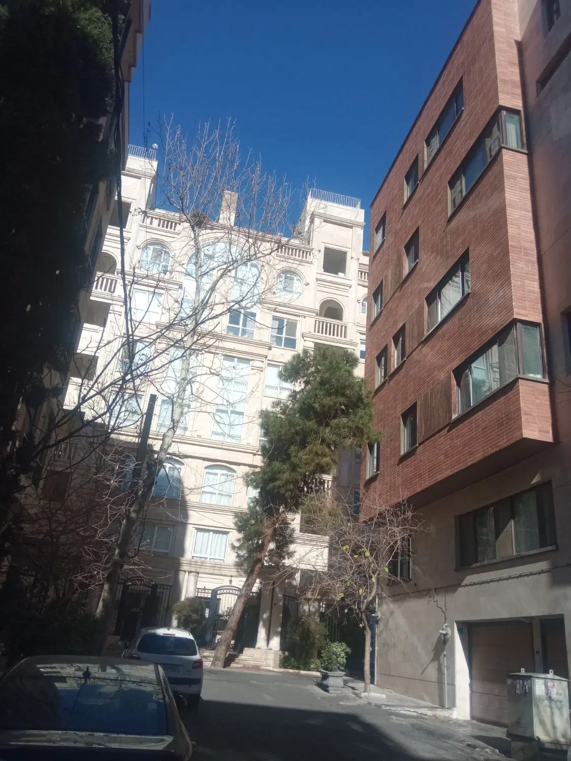 ۱۴۱متر ۳خواب پاسداران دروس ۴پارکینگ غرق نورط۴