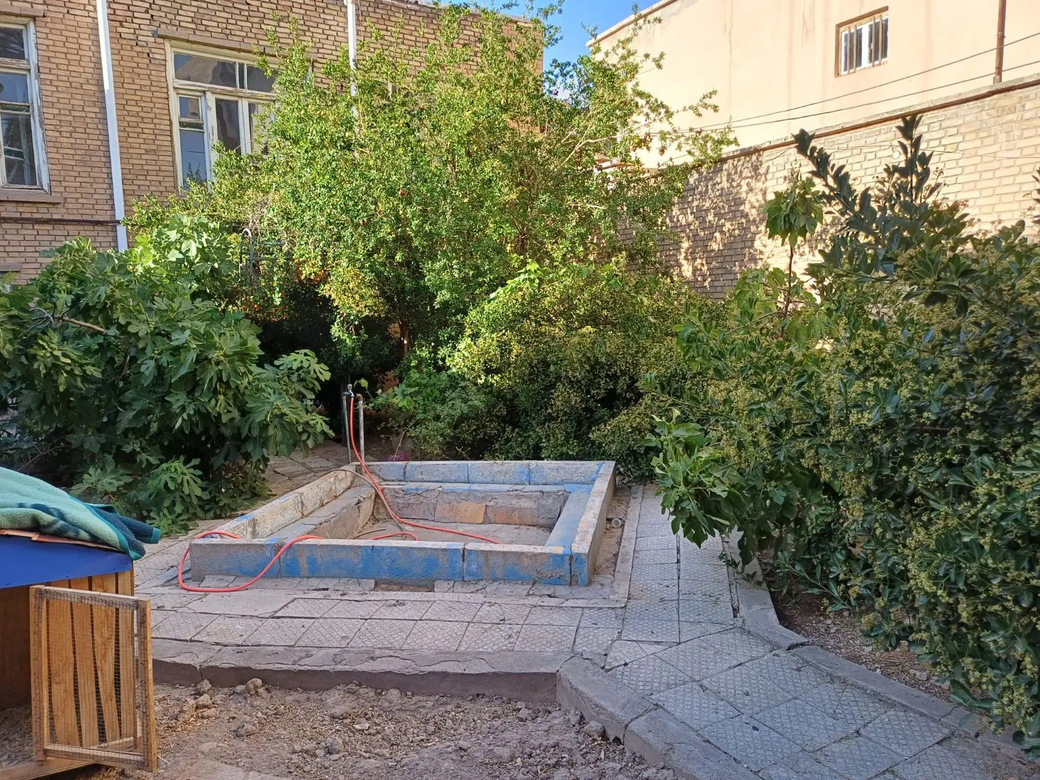 یک خانه کلنگی
